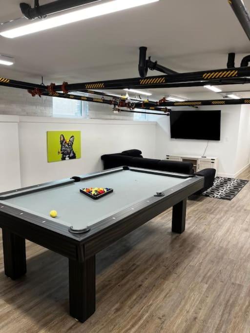 Trendy Loft Escape With Pool Table Bring Your Pets Leilighet Columbus Eksteriør bilde